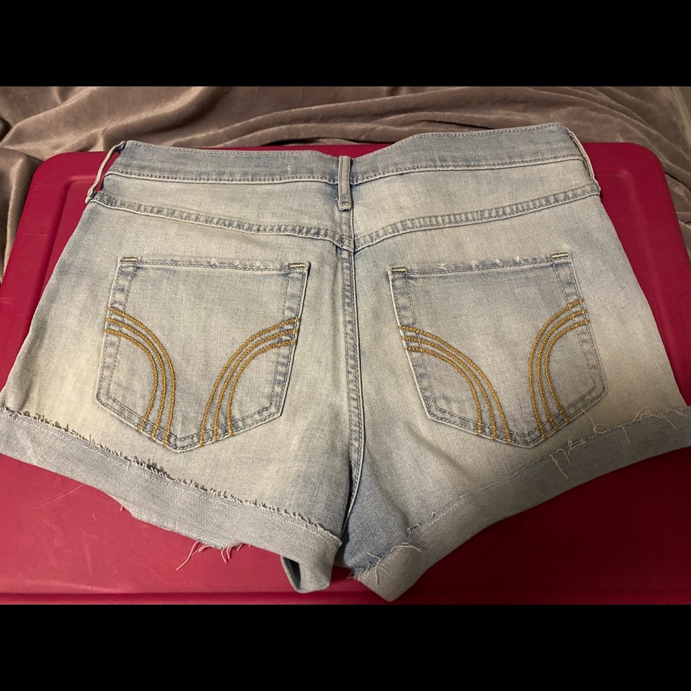Hollister high rise short shorts, great condition